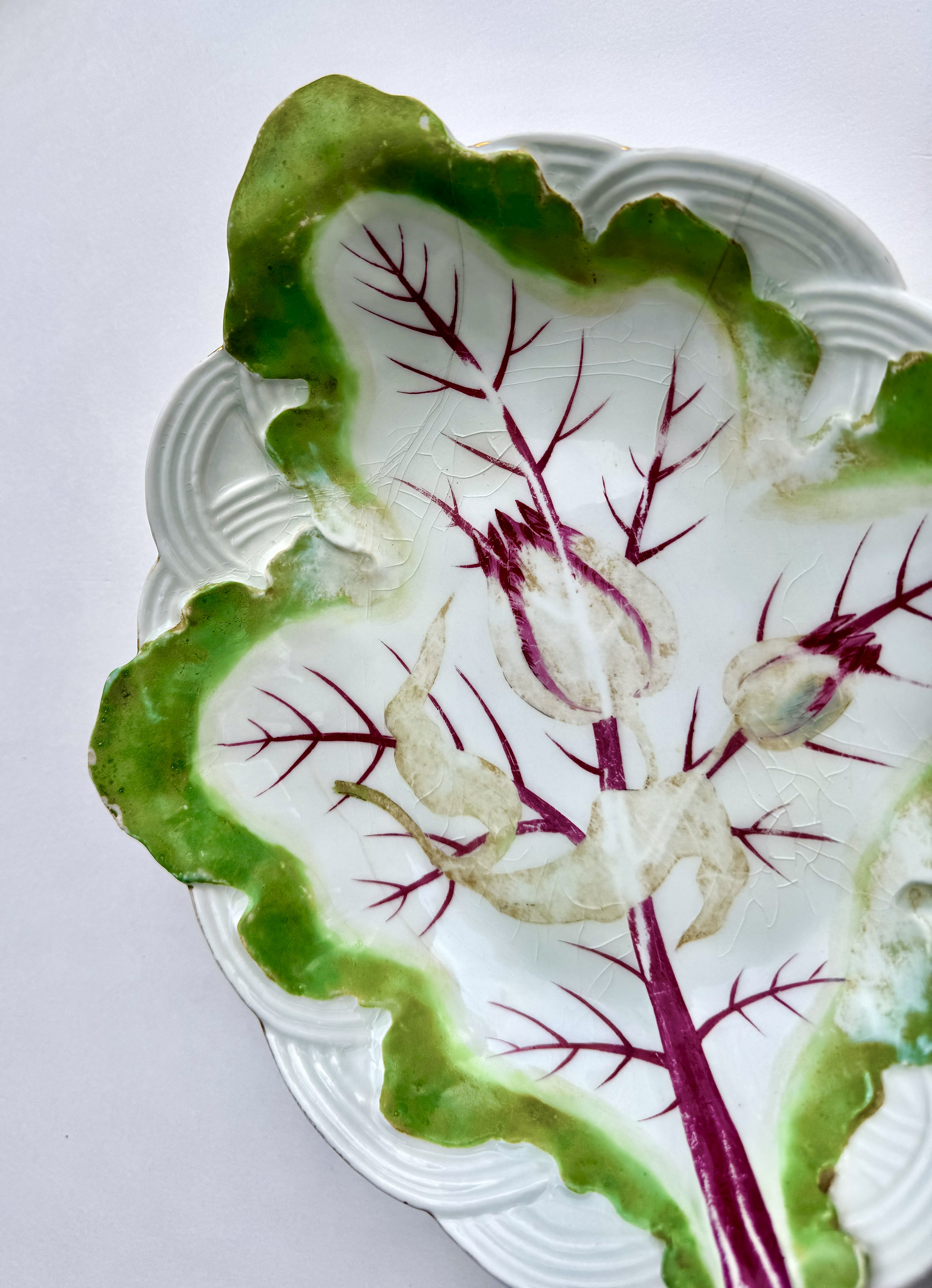 Chelsea Porcelain Trompe-L'Oeil Leaf Dish, Radish Plate Circa 1755