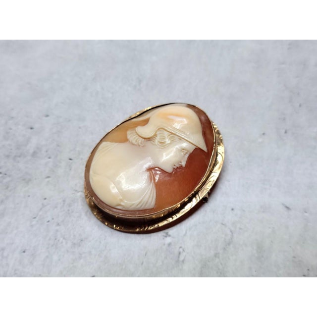 Late 19th Century Antique Victorian Shell Cameo Athena Gold Brooch Pendant, Circa 1860-1880 For Sale - Image 5 of 9