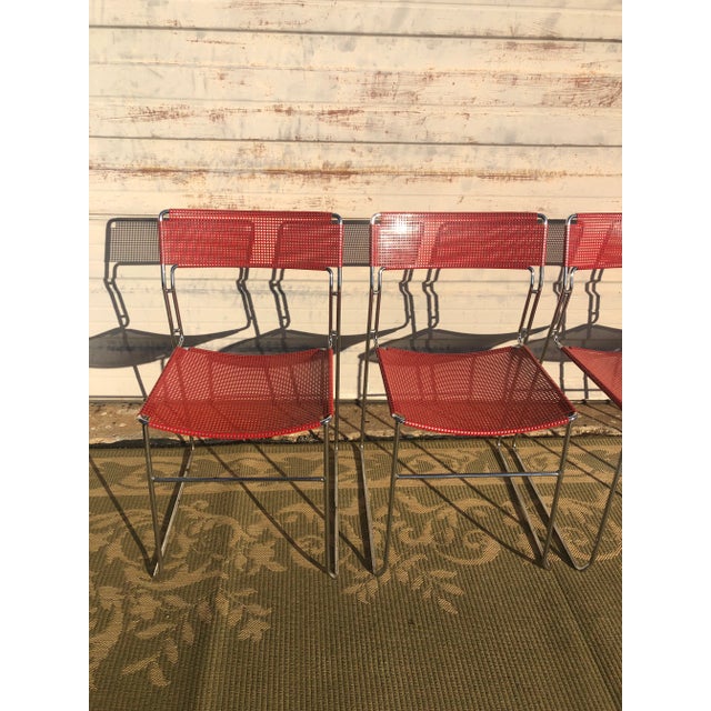 Mid-Century Modern Late 20th Century Tomado Stacking Chrome Metal Mesh Chairs - Set of 4 For Sale - Image 3 of 7