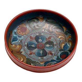 Large Vintage Norwegian Hand-Painted Wooden Rosemaling Bowl For Sale