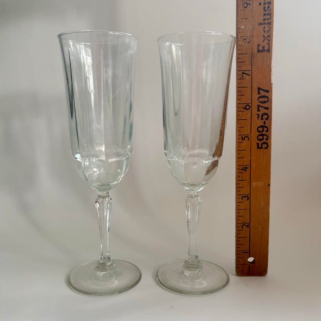 Vintage Arcoroc Fluted Champagne Glasses – Arcade Bengale Pattern - Set of 2 For Sale - Image 9 of 9