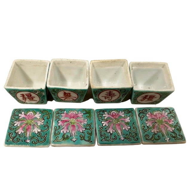 Antique Chinese Porcelain Condiment Set With 4 Matching Mother of Pearl Spoons For Sale In Los Angeles - Image 6 of 11