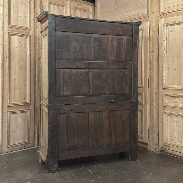 18th Century Dutch Louis XVI Period Stripped Oak Linen Press For Sale - Image 18 of 18