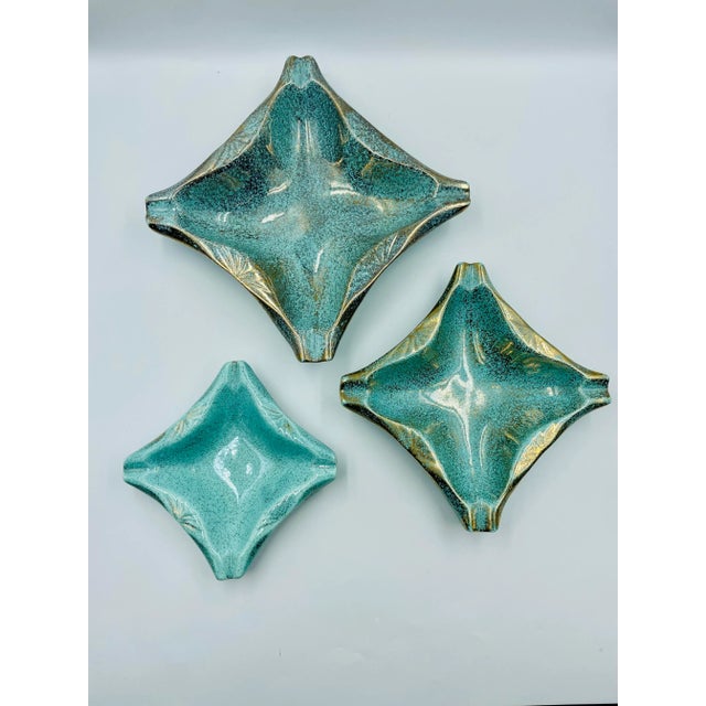 Vintage California Originals Mid-Century Atomic Set of 3 Nesting Catchalls/Ashtrays For Sale - Image 13 of 13