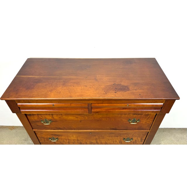 Antique 19th Century Cherry American Empire / Federal Style Chest of Drawers For Sale In New York - Image 6 of 12