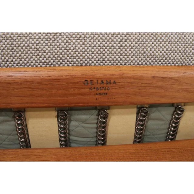 Textile Oak GE290 Sofa by Hans J. Wegner for Getama, 1960s For Sale - Image 7 of 8
