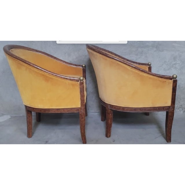 1970s Pair of Vintage Art Deco Revival Hollywood Regency Barrel Back Lounge Chairs in Faux Tortoiseshell Finish For Sale - Image 5 of 11