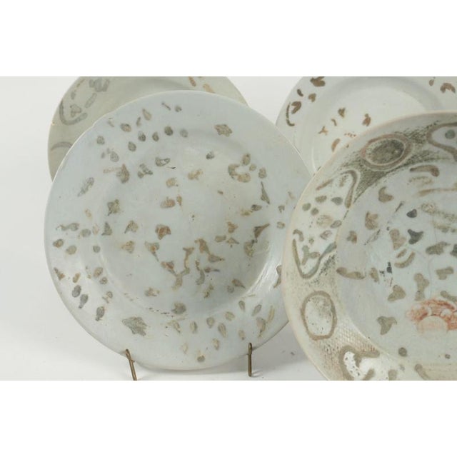 Antique Chinese Porcelain Plate, 1600s For Sale - Image 6 of 15