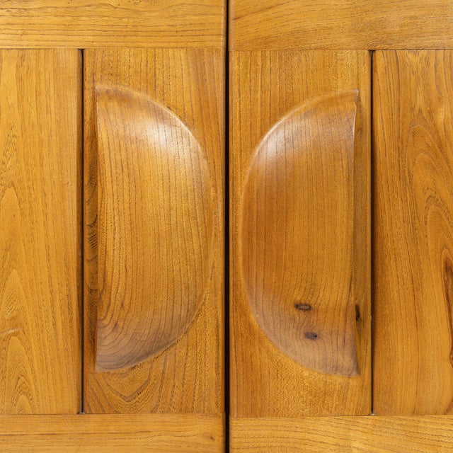 2-Door Buffet in Elm attributed to Maison Regain, 1970 For Sale - Image 12 of 16