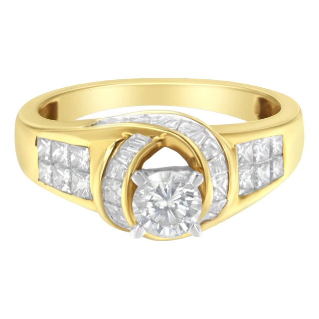 14K Two-Toned Gold Round, Baguette and Princess Cut Diamond Ring (1 1/8 Cttw, H-I Color, SI2-I1 Clarity) - Size 6 For Sale