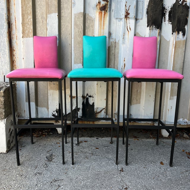 Postmodern Set of 3 Postmodern Vinyl Upholstered Barstools by Minson Ent. Circa 1980s For Sale - Image 3 of 18