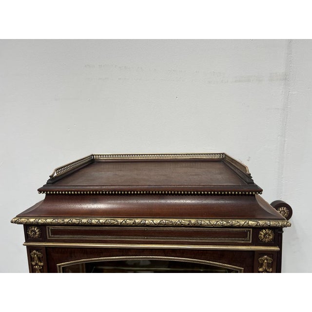 Napoleon III Mahogany and Chased Bronze Display Cabinet, 1800s For Sale - Image 10 of 18