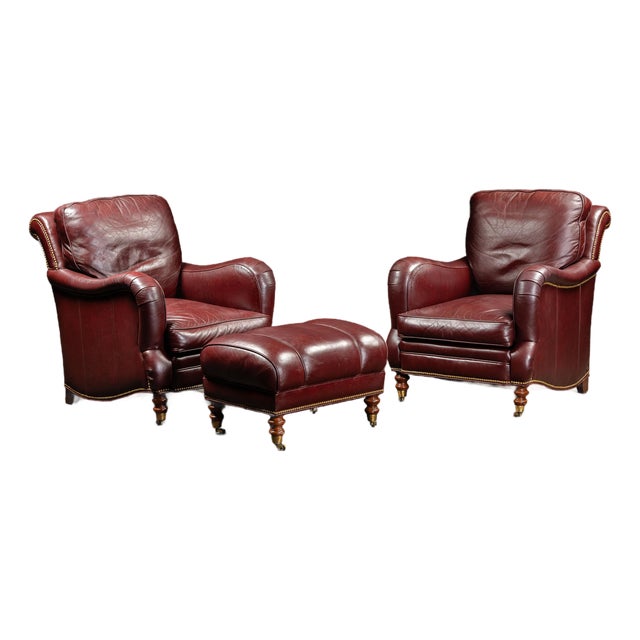 Late 20th Century Pair of Plush Leather Armchairs With Ottoman in Burgundy For Sale