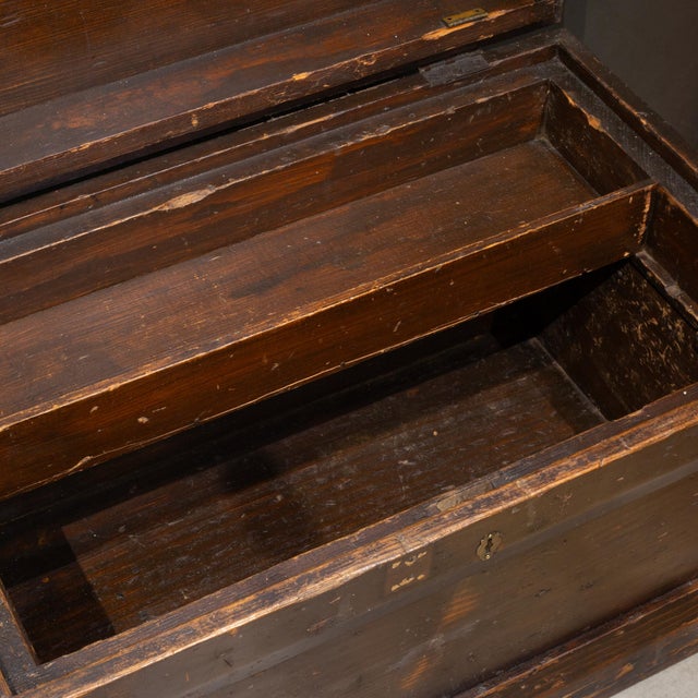 Antique Redwood Trunk c.1880-1930 For Sale In San Francisco - Image 6 of 8