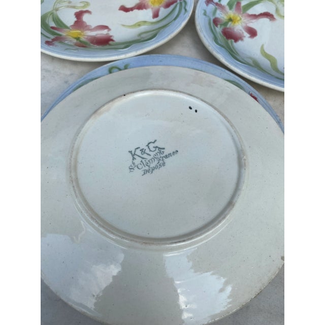 Art Nouveau French Majolica Orchid Plate Saint Clement, Circa 1900 For Sale - Image 3 of 4
