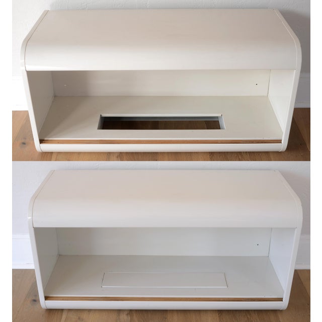 1950s MCM Morton Kelvinator White Metal Kitchen Wall Cabinets - Set of 2 For Sale - Image 10 of 17