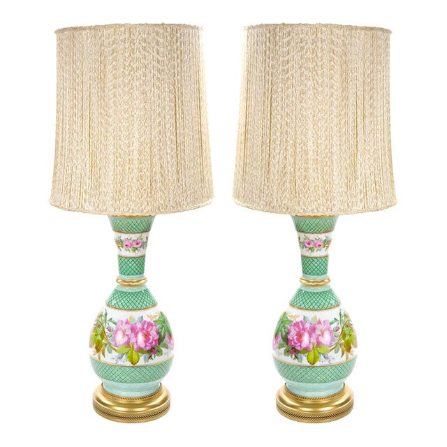 French Pair Neoclassical Floral Paris Porcelain Urns Mounted Lamps, Circa 1800 For Sale