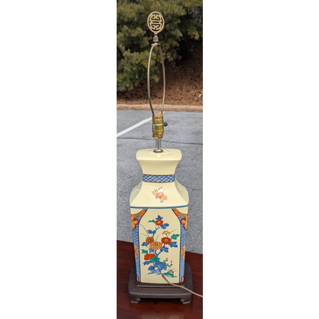 Asian Vintage Asian-Inspired Ceramic Table Lamp With Floral Motifs For Sale - Image 3 of 10