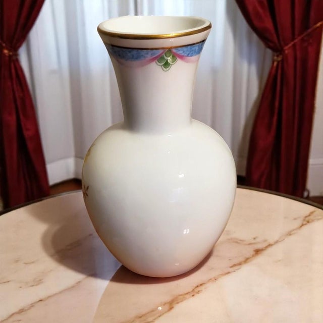 Christopher Stuart BONE CHINA 3.75" SPRING SYMPHONY Floral EUC. Mini BUD VASE Christopher Stuart BONE CHINA 3.75" SPRING...