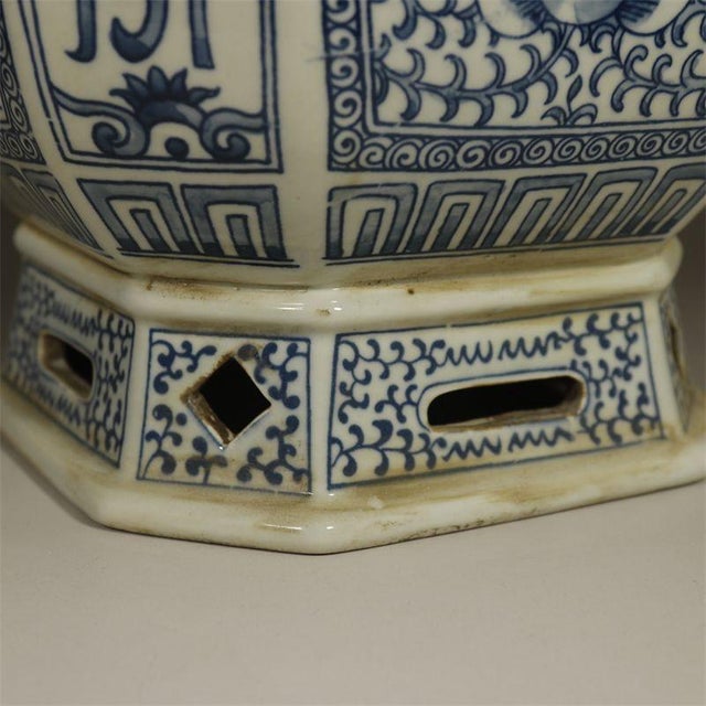 Antique Blue & White Porcelain Planter – 9.8" Hexagonal Jardiniere With Floral Motif For Sale In Los Angeles - Image 6 of 6