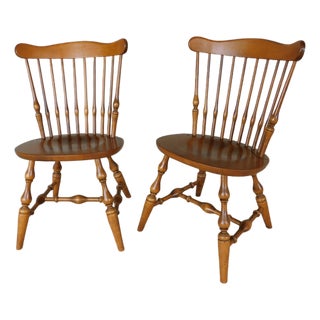 Ethan Allen Heirloom Nutmeg Fan Back Windsor Side Chair - A Pair 10-6102 For Sale