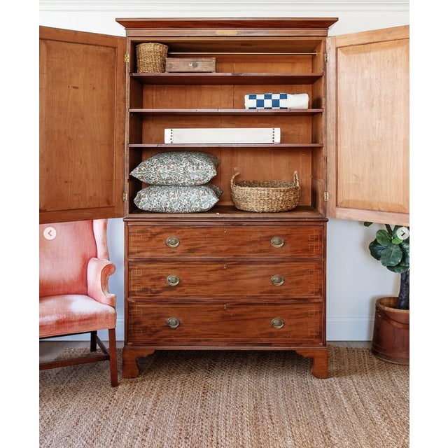 English Antique Mahogany Linen Press (C. 1820–1840) For Sale - Image 3 of 7