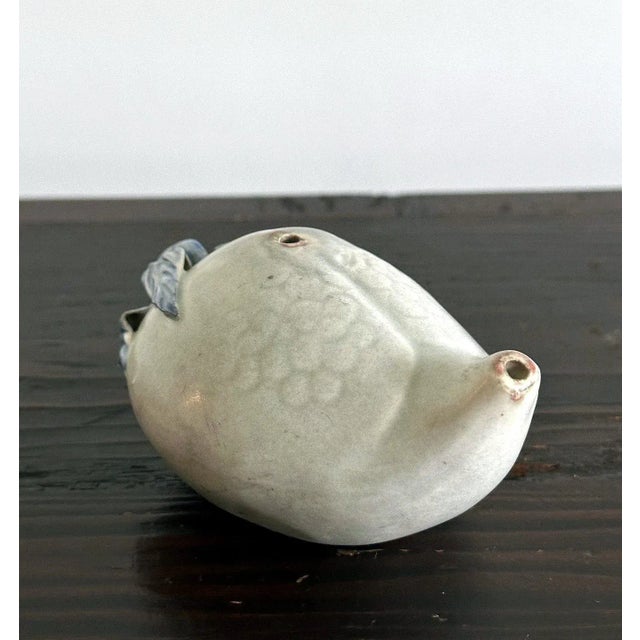 White Fine Antique Korean Ceramic Water Dropper Joseon Dynasty For Sale - Image 8 of 12