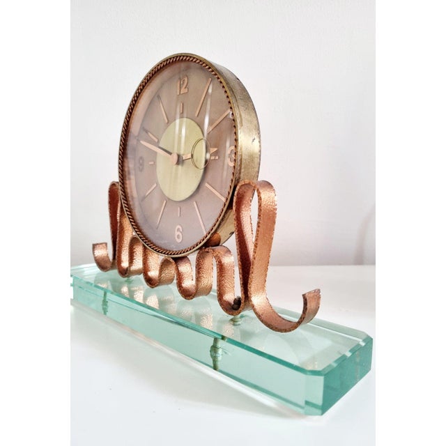Mid-Century Italian Table Clock in Copper and Glass, Italy, 1950s For Sale - Image 4 of 11