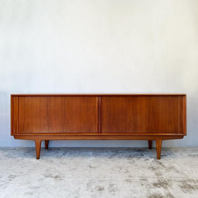 Model 156 Sideboard in Teak by Isabel Bernhard for Pedersen & Søn, 1960s For Sale - Image 14 of 14