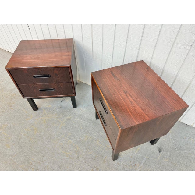 Mid-Century Danish Modern Rosewood Nightstands - Set of 2 For Sale In Philadelphia - Image 6 of 9