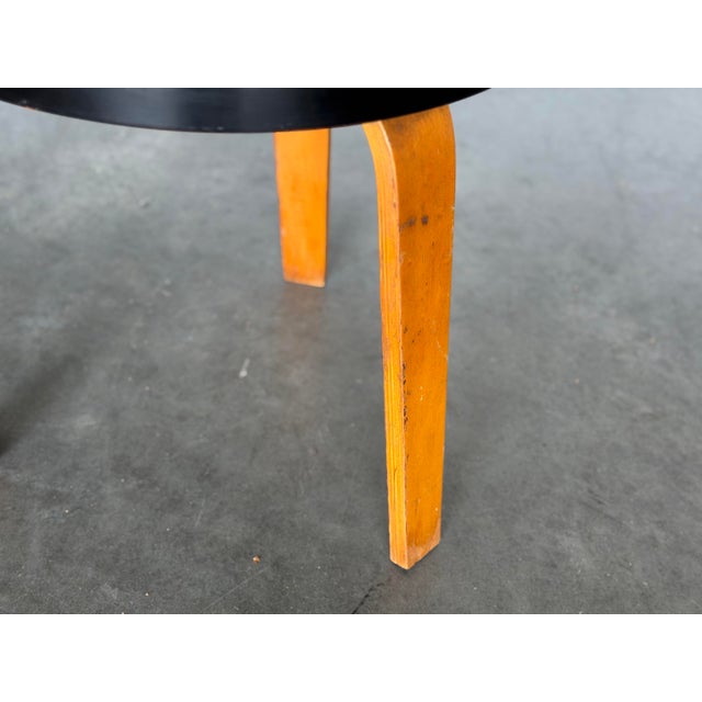 Mid-Century Modern 1950s Midcentury Thonet Bentwood Side Table With Black Laminate Top - After Alvar Aalto For Sale - Image 3 of 8