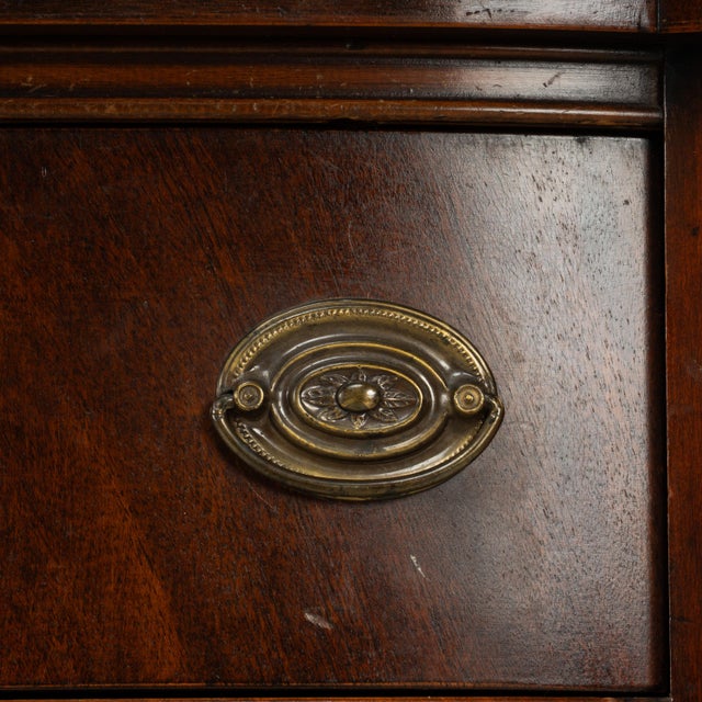 Vintage Mahogany Bow Front Buffet Server Hepplewhite Style Sideboard For Sale - Image 4 of 18