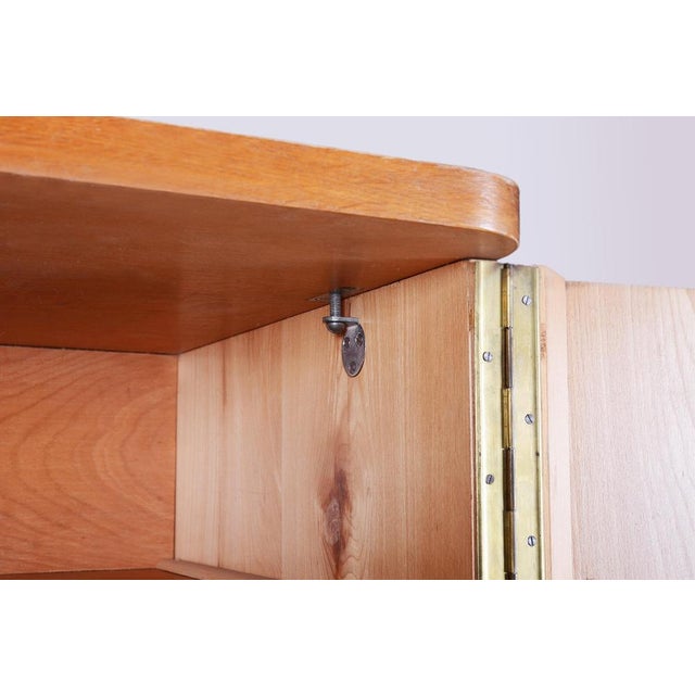 Bauhaus Wardrobe in Oak and Chrome-Plated Steel, Czechia, 1930s For Sale - Image 4 of 12