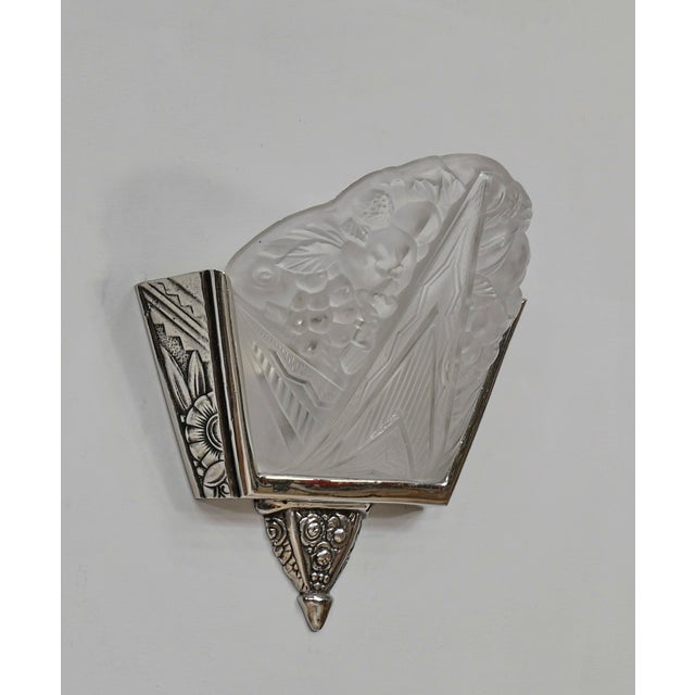 1930s Pair of 1930s French Art Deco Floral Frosted Glass Wall Sconces - 3 Pairs Available For Sale - Image 5 of 10