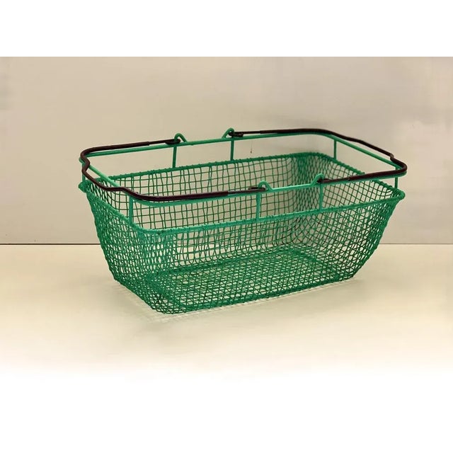 Vintage Industrial Wire Mesh Basket, 1960s, in Very Good conditions. Designed 1960 to 1969