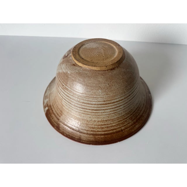 Brown 1982 Vintage Handmade Studio Art Stoneware Pottery Bowl – Signed For Sale - Image 8 of 9