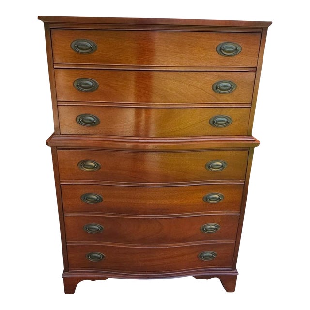 Dixie Furniture Mid Century Federal Style Mahogany Chest on Chest of Drawers For Sale