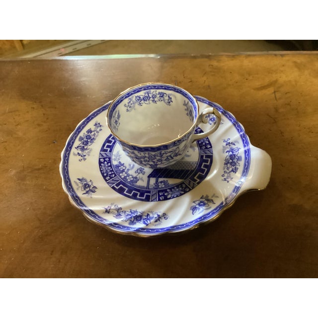 English 1950s Gladstone Rhapsody Blue and White Tea Service - 20 pcs For Sale - Image 3 of 7