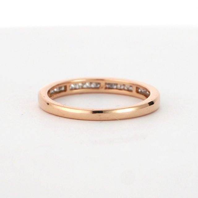 18k Gold Diamond Band Ring With 0.57ct Princess-Cut Diamonds For Sale - Image 11 of 18