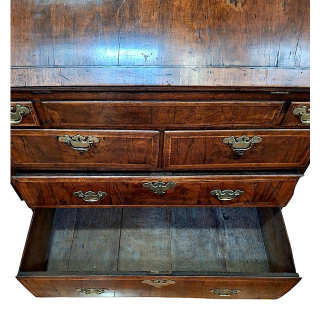 Early 18th-Century Queen Anne/Georgian Walnut Slant-Front Bureau-Desk For Sale - Image 16 of 16