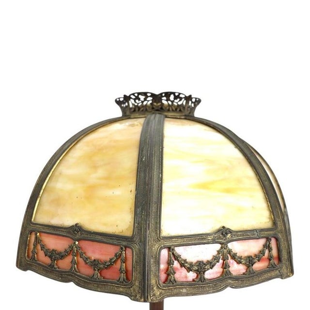 Gold Bradley & Hubbard 8-Panel 2-Tone Arts & Crafts Slag Glass Lamp Table C1920 For Sale - Image 8 of 11