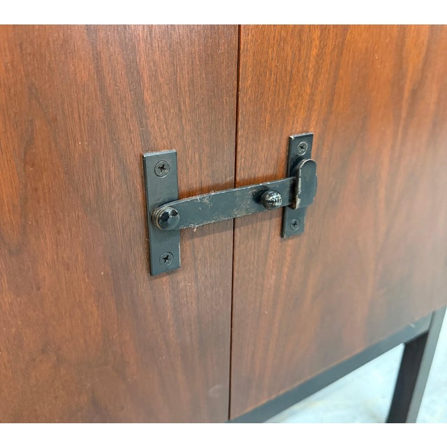 Mid-Century Modern Directional for Milo Baughman Walnut Nightstands - Set of 2 For Sale - Image 10 of 10