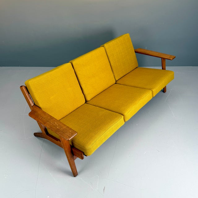 GE 290 Sofa by Hans J. Wegner for Getama, 1960s For Sale - Image 9 of 10