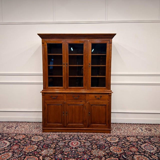 Classic and Elegant | Bookcases and cupboards in all shapes and sizes! This beautiful bookcase is an eye-catcher for your...