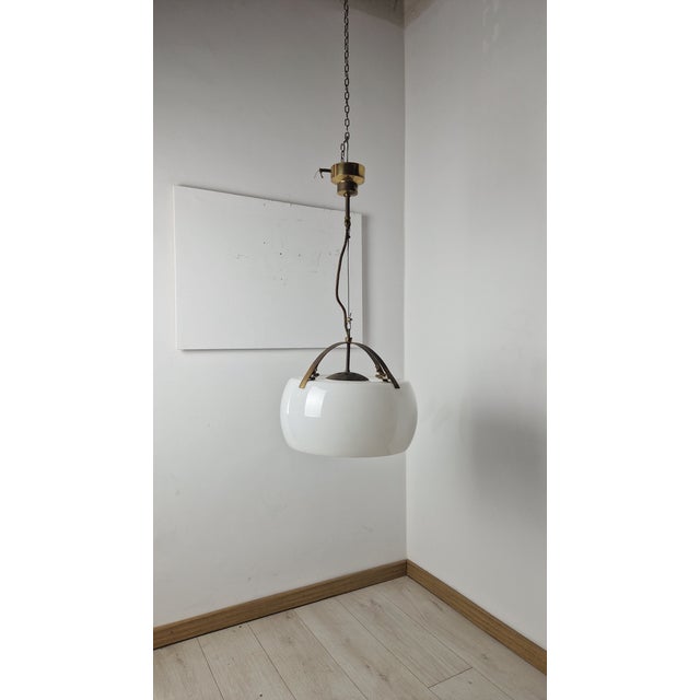 Omega Pendant in Brass by Vico Magistretti for Artemide, 1960s For Sale - Image 10 of 12