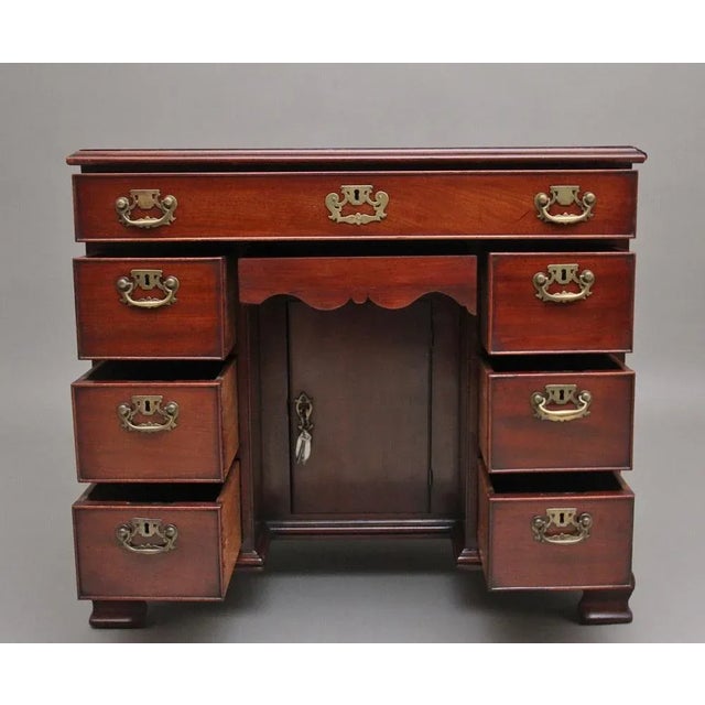 18th Century Mahogany Kneehole Desk, 1780s For Sale - Image 9 of 13