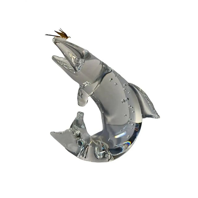 Figurative Vintage Steuben Trout With 18k Gold Fly Figurine For Sale - Image 3 of 4