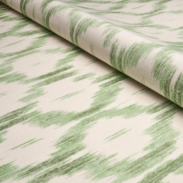 Not Yet Made - Made To Order Sample - Schumacher x Mark D. Sikes Santa Monica Ikat Fabric in Leaf Green For Sale - Image 5 of 6
