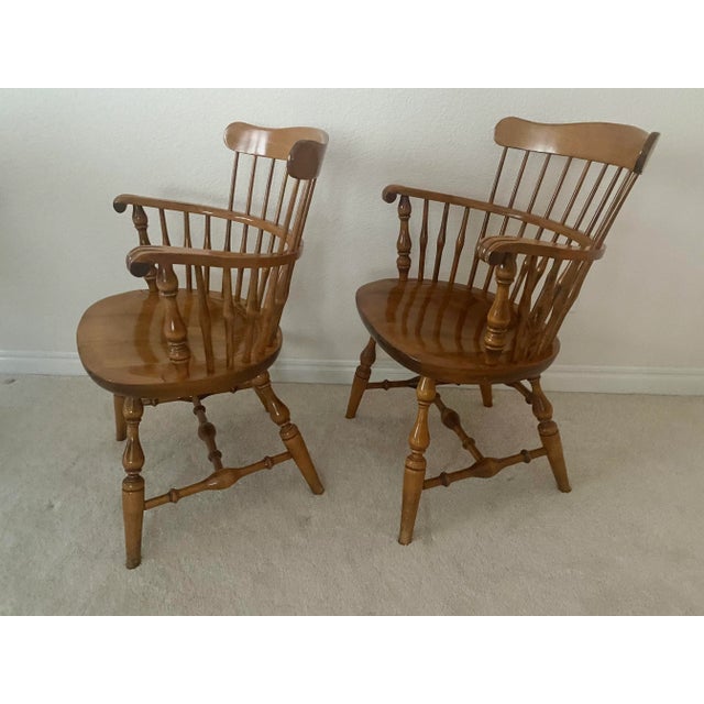 Wood Vintagte Exquisite Nichols & Stone Pair of Windsor Comb Back Captains Armchairs Excellent Condition For Sale - Image 7 of 16