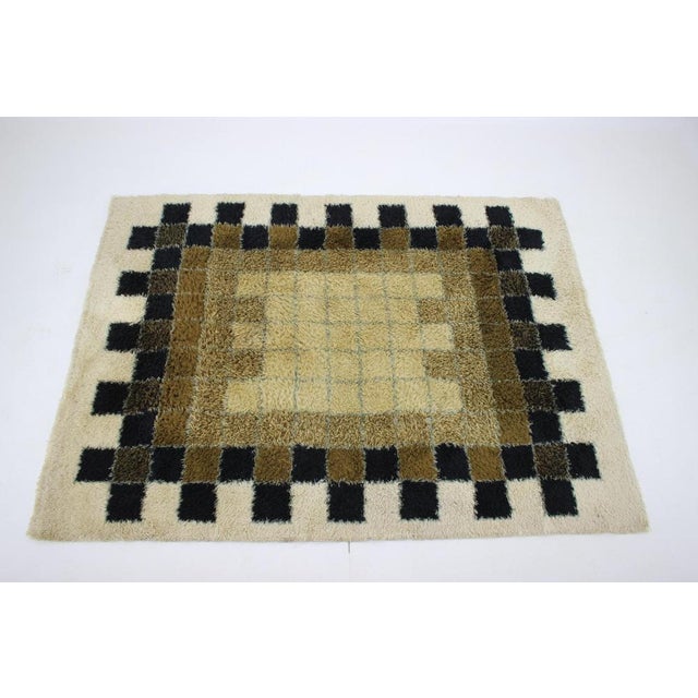 - Good original condition with minor signs of use. This piece is attributed to the mentioned designer/maker. It has no...